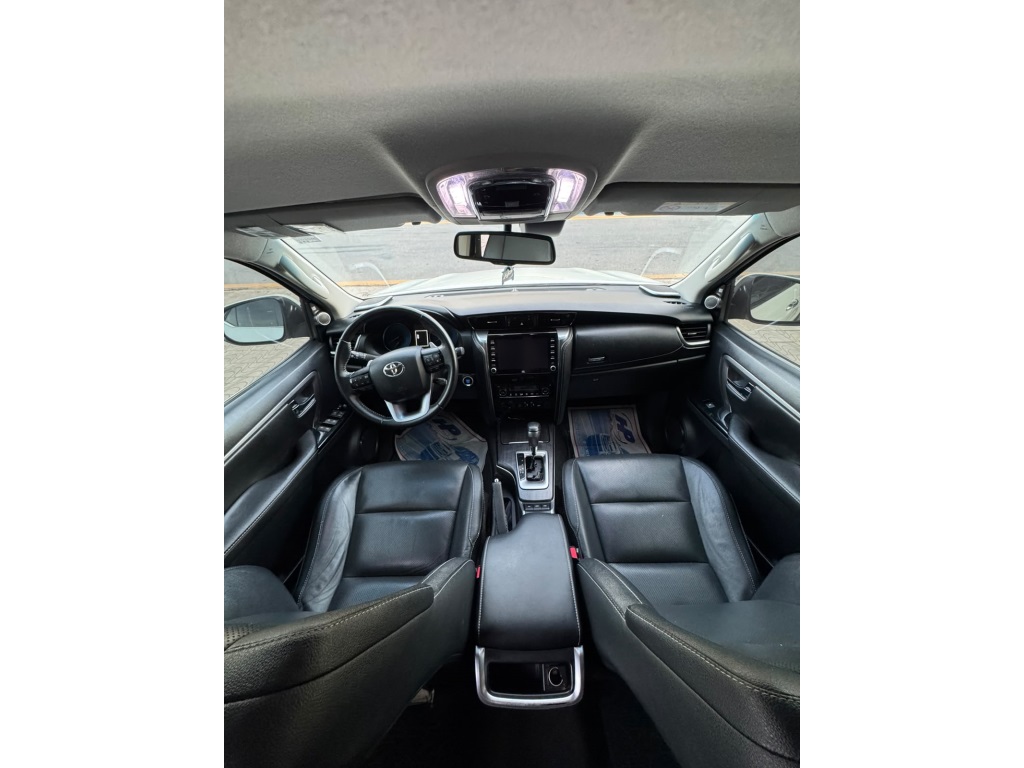 Toyota Hilux - Foto 5