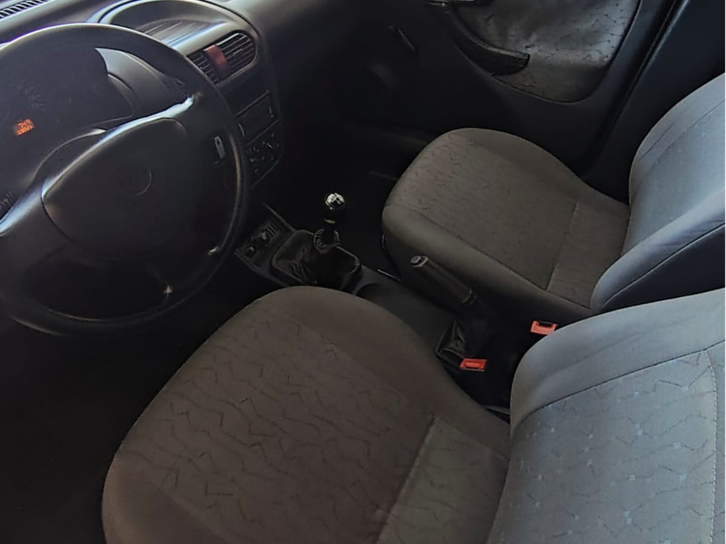 Chevrolet Montana - Foto 6